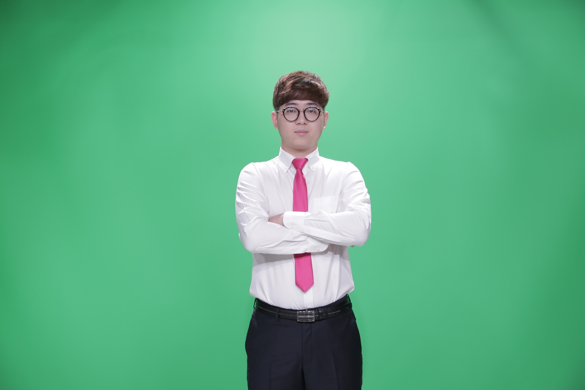 曼晚：曼联希望签下埃弗顿中后卫布兰斯韦特