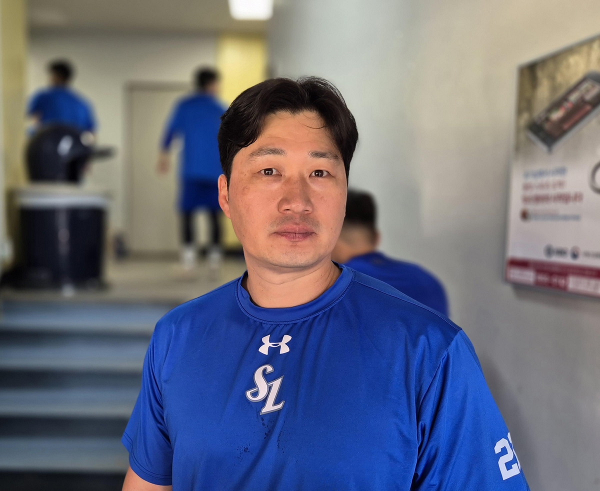欧协联半场3球，18岁切尔西前锋吉乌职业生涯首次戴帽