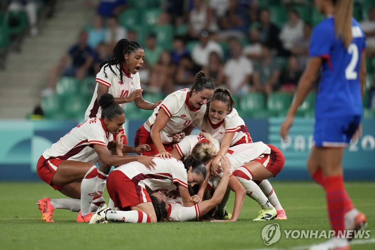 记者：央视每周播出的西甲场次为晚上8点场和10点场
